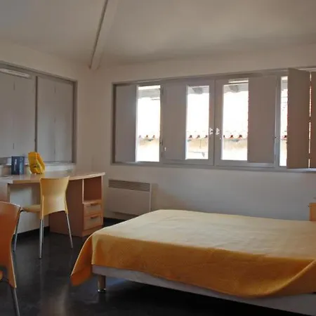 Temporesidence Chateauneuf 3* Bayonne