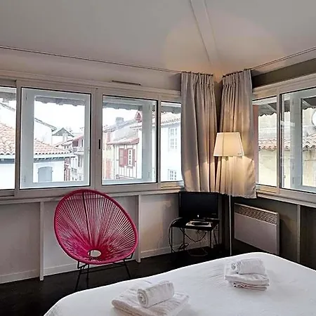 Temporesidence Chateauneuf Aparthotel Bayonne