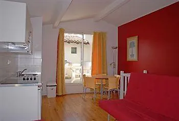 Апарт-отель Temporesidence Chateauneuf