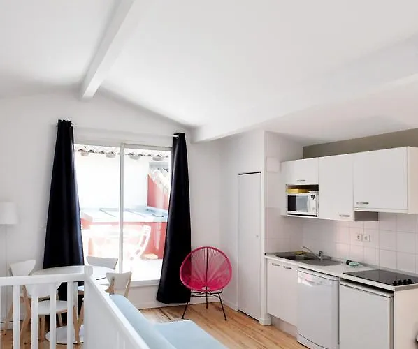 Temporesidence Chateauneuf Апарт-отель 3*