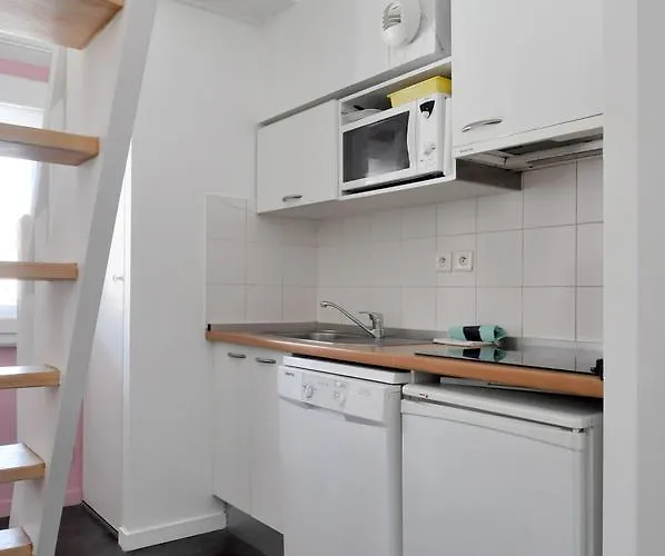 아파트호텔 Temporesidence Chateauneuf