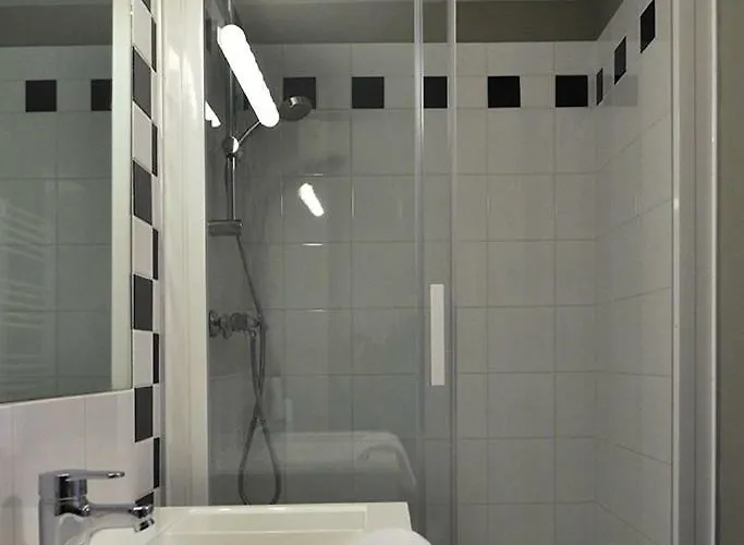 Апарт-отель Temporesidence Chateauneuf 3*