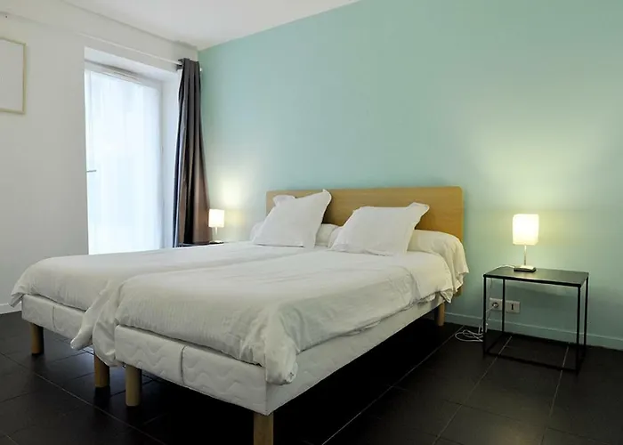 Апарт-отель Temporesidence Chateauneuf 3*