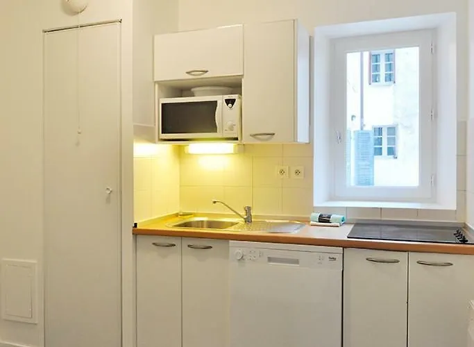 아파트호텔 Temporesidence Chateauneuf